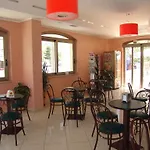 Hotel Mistef Falerna