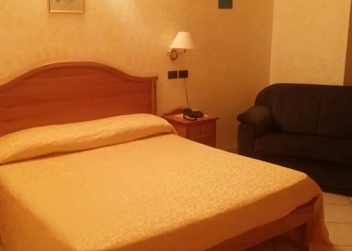 Hotel Mistef Falerna