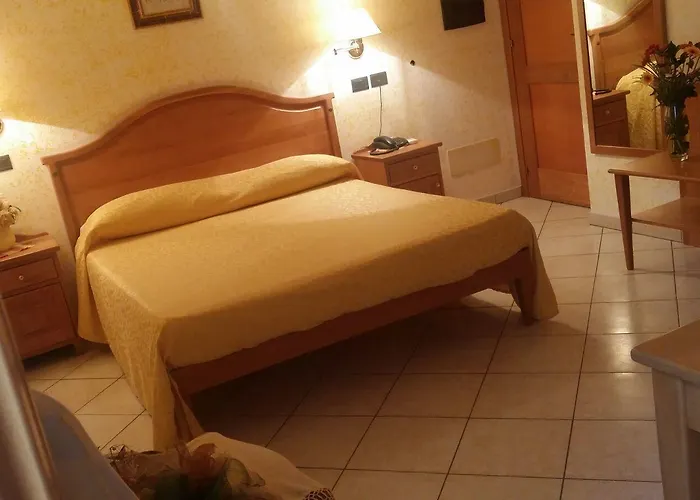 Hotel Mistef Falerna